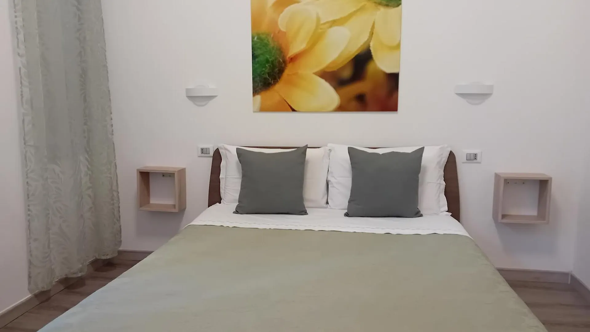 Titi Rooms La Spezia Italy